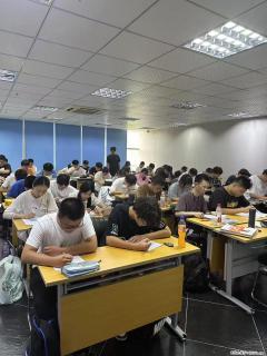 专转本线下课才是王道，瀚宣博大面对面教学更高效 - 镇江28生活网 zj.28life.com